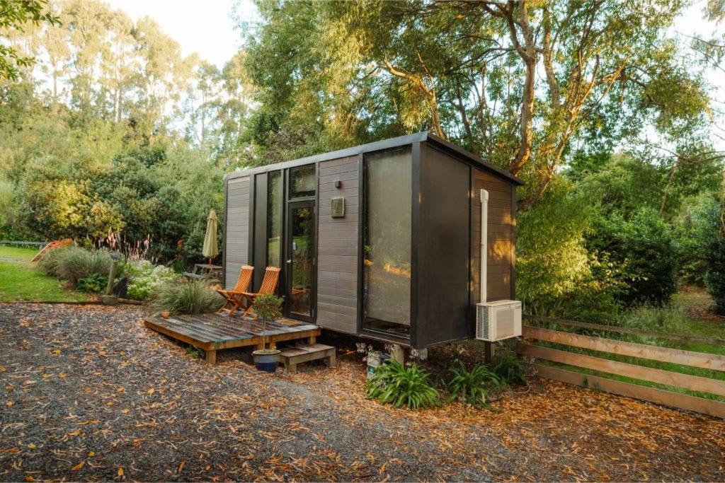 Pekapeka Tiny House By Tiny Away Villa Owaka Екстериор снимка